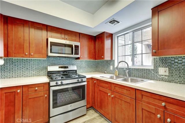 20155 Keswick 209, Winnetka, CA 91306