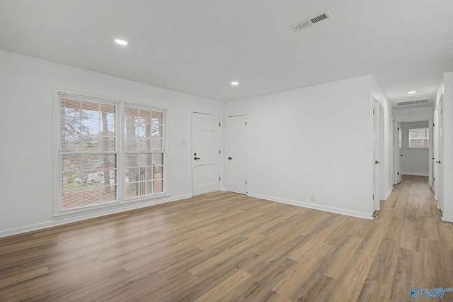 292 Red Bud Lane, Decatur, AL 35603