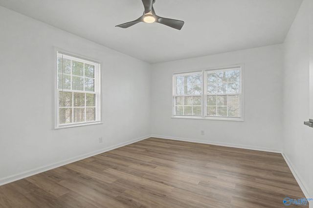 292 Red Bud Lane, Decatur, AL 35603