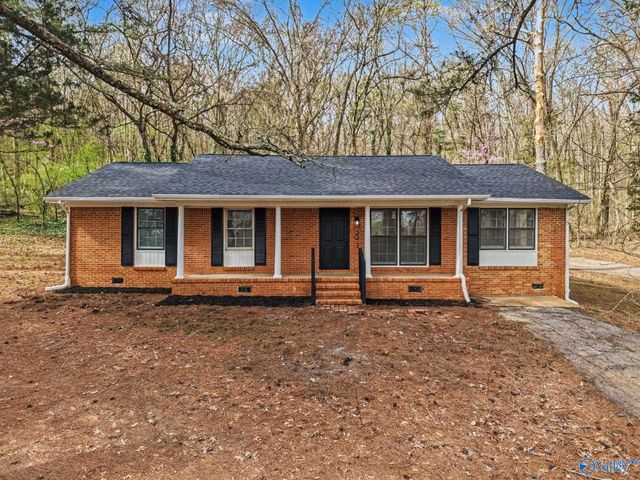 292 Red Bud Lane, Decatur, AL 35603