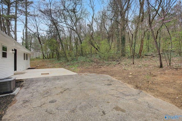 292 Red Bud Lane, Decatur, AL 35603