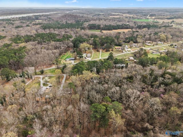 292 Red Bud Lane, Decatur, AL 35603