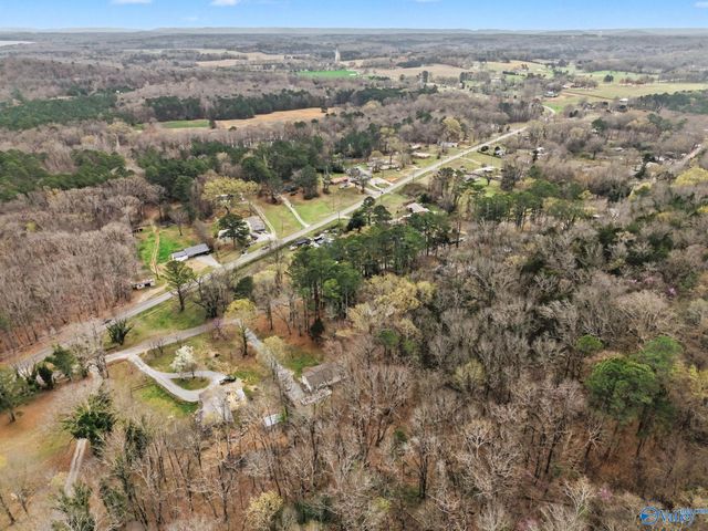 292 Red Bud Lane, Decatur, AL 35603