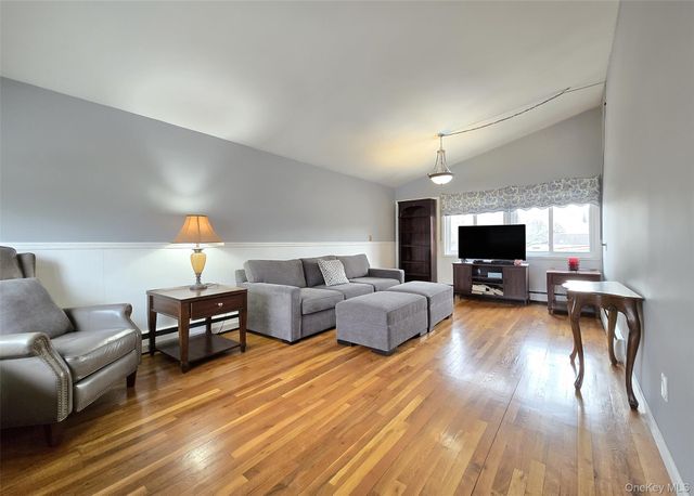 50 Spur Lane, Centereach, NY 11720