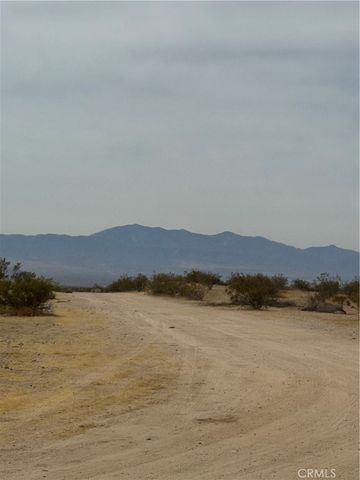 22510 E 226 F12, Hi Vista, CA 93535
