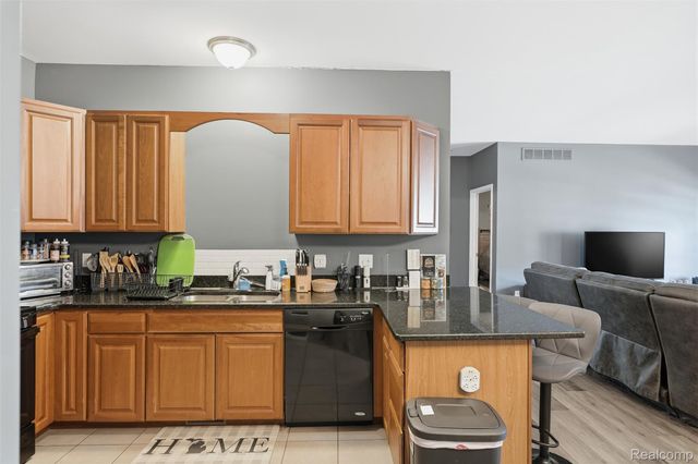 1710 Carlisle Street, Howell, MI 48855