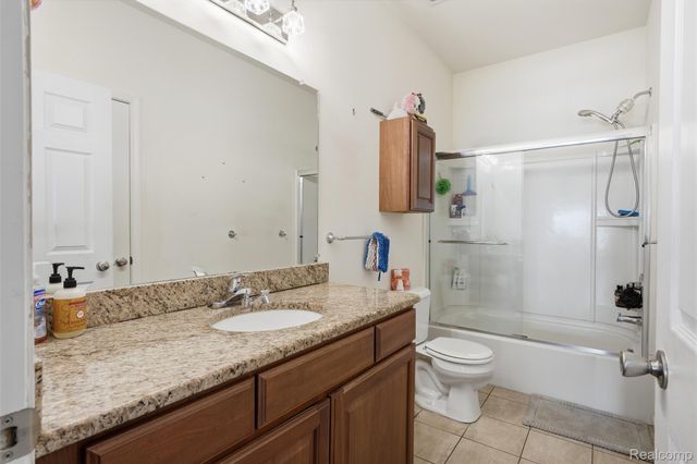 1710 Carlisle Street, Howell, MI 48855