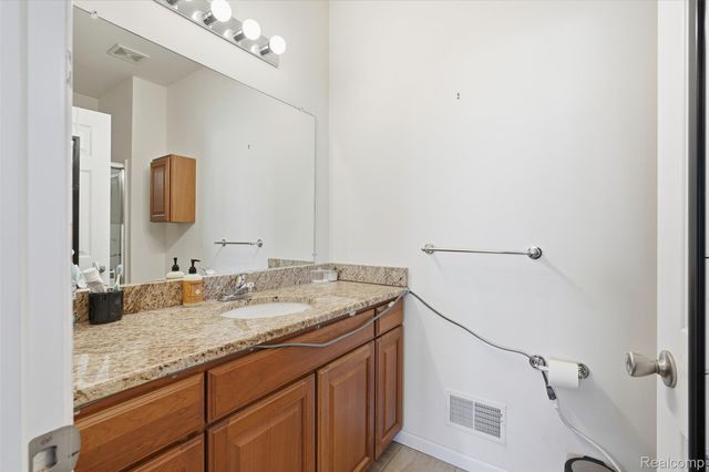 1710 Carlisle Street, Howell, MI 48855