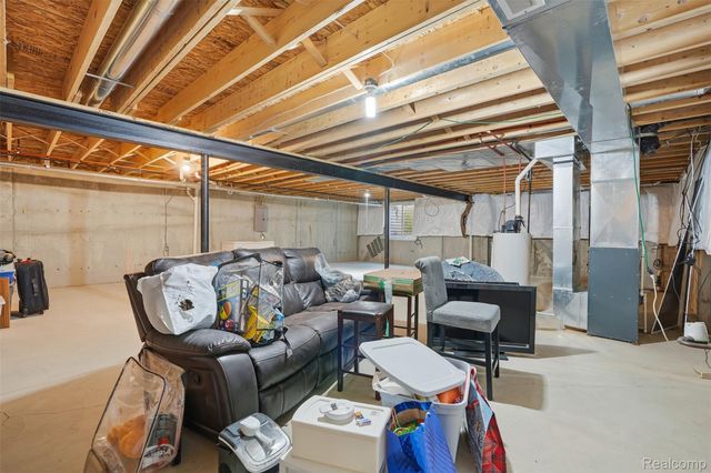 1710 Carlisle Street, Howell, MI 48855