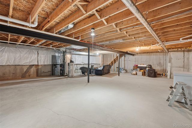 1710 Carlisle Street, Howell, MI 48855