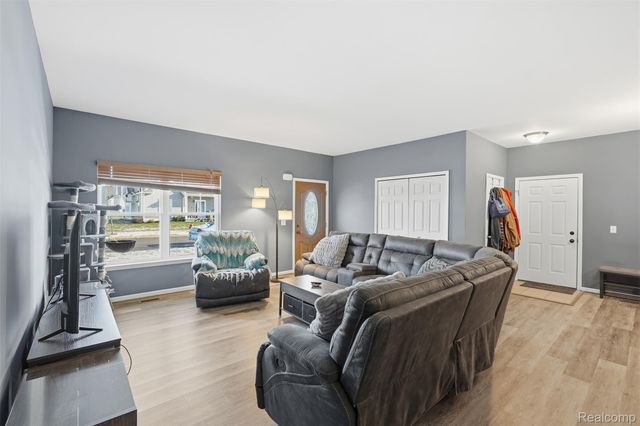 1710 Carlisle Street, Howell, MI 48855