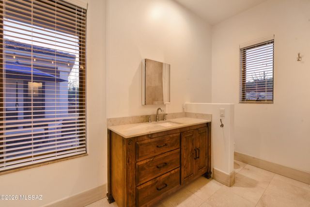 13850 N Como Hills Drive, Tucson, AZ 85755