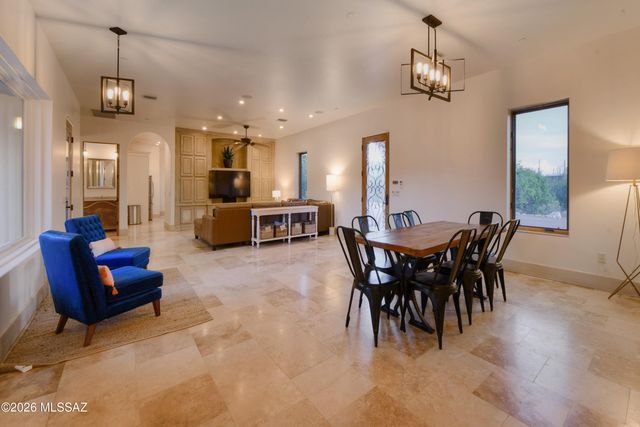 13850 N Como Hills Drive, Tucson, AZ 85755