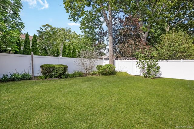 787 Frankford Road, West Babylon, NY 11704
