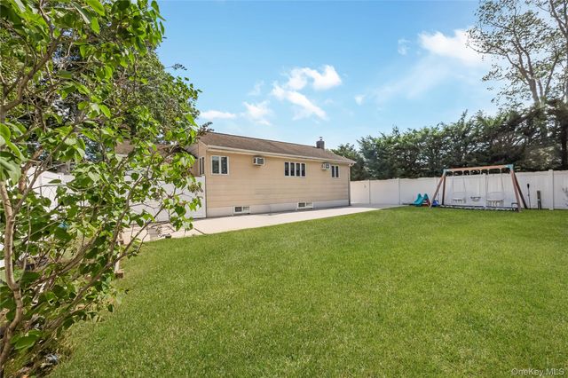 787 Frankford Road, West Babylon, NY 11704