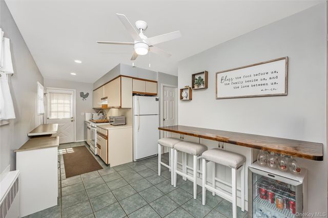 787 Frankford Road, West Babylon, NY 11704