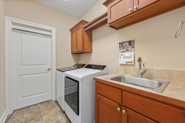 9636 W Village Pl, Maize, KS 67101