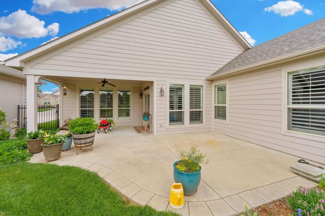 9636 W Village Pl, Maize, KS 67101