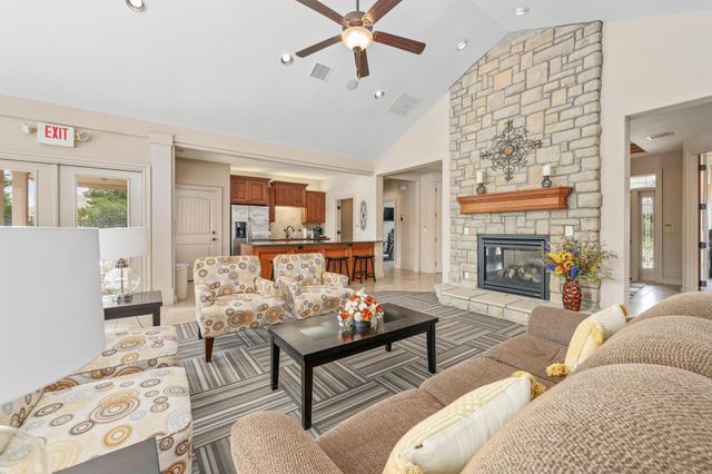 9636 W Village Pl, Maize, KS 67101