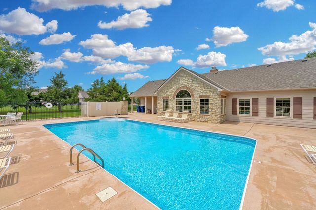 9636 W Village Pl, Maize, KS 67101