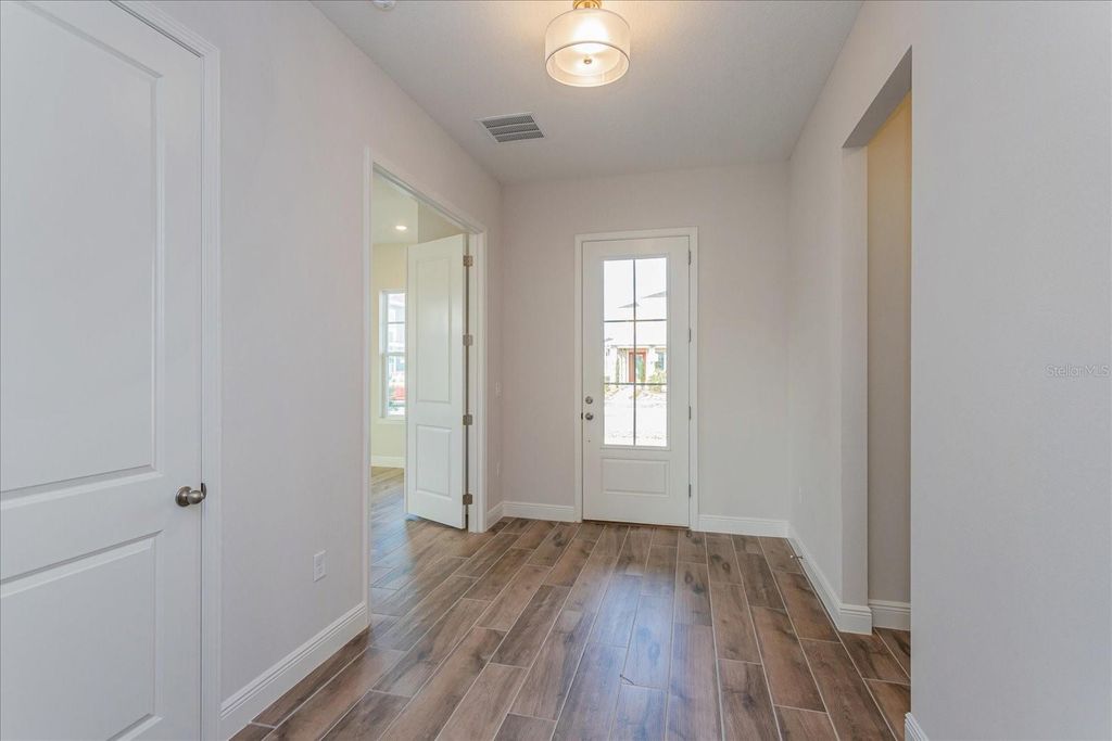 Image 3 of property listing at 10242 MEDAWAR STREET, Orlando, FL 32827