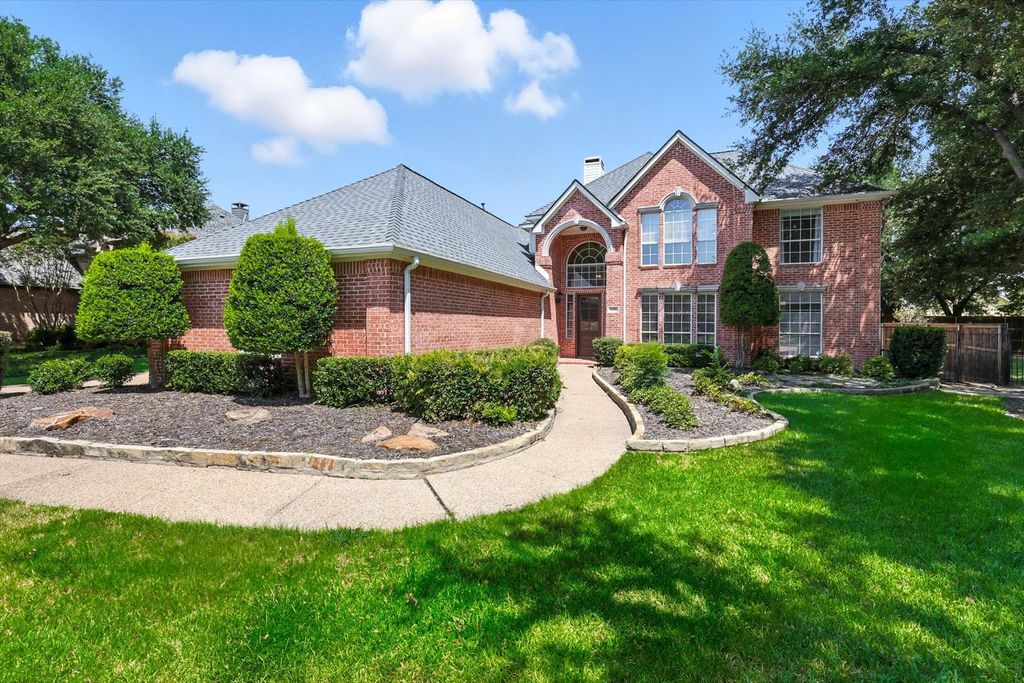 335 Highland Oaks Circle, Southlake, TX 76092