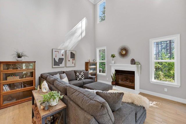 121 Palomino Way, Santa Cruz, CA 95060