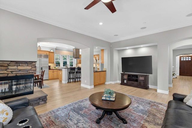 121 Palomino Way, Santa Cruz, CA 95060