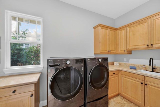 121 Palomino Way, Santa Cruz, CA 95060