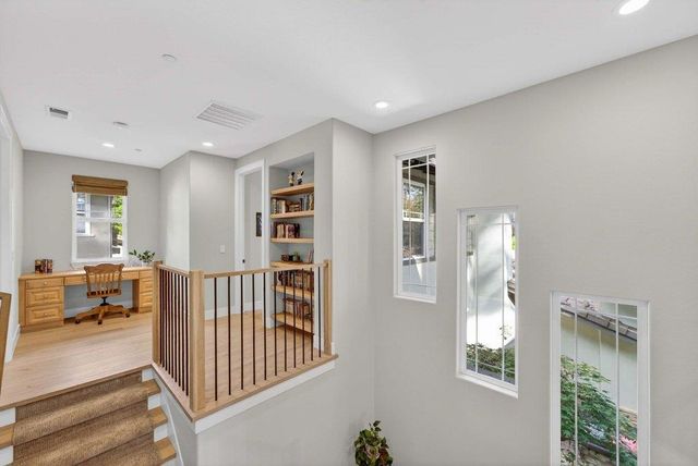 121 Palomino Way, Santa Cruz, CA 95060