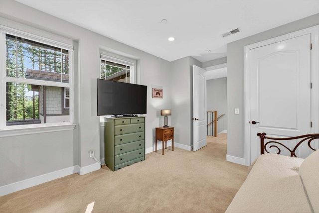 121 Palomino Way, Santa Cruz, CA 95060