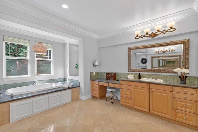 121 Palomino Way, Santa Cruz, CA 95060