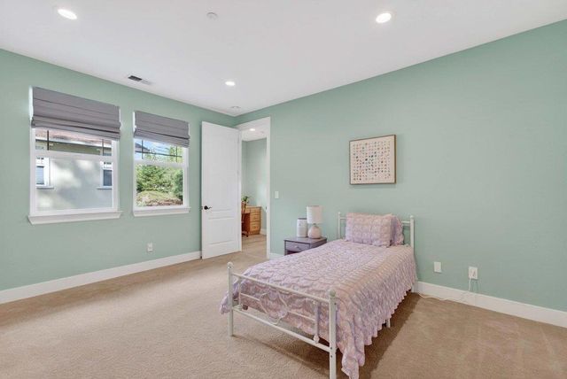 121 Palomino Way, Santa Cruz, CA 95060