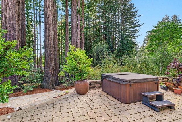 121 Palomino Way, Santa Cruz, CA 95060