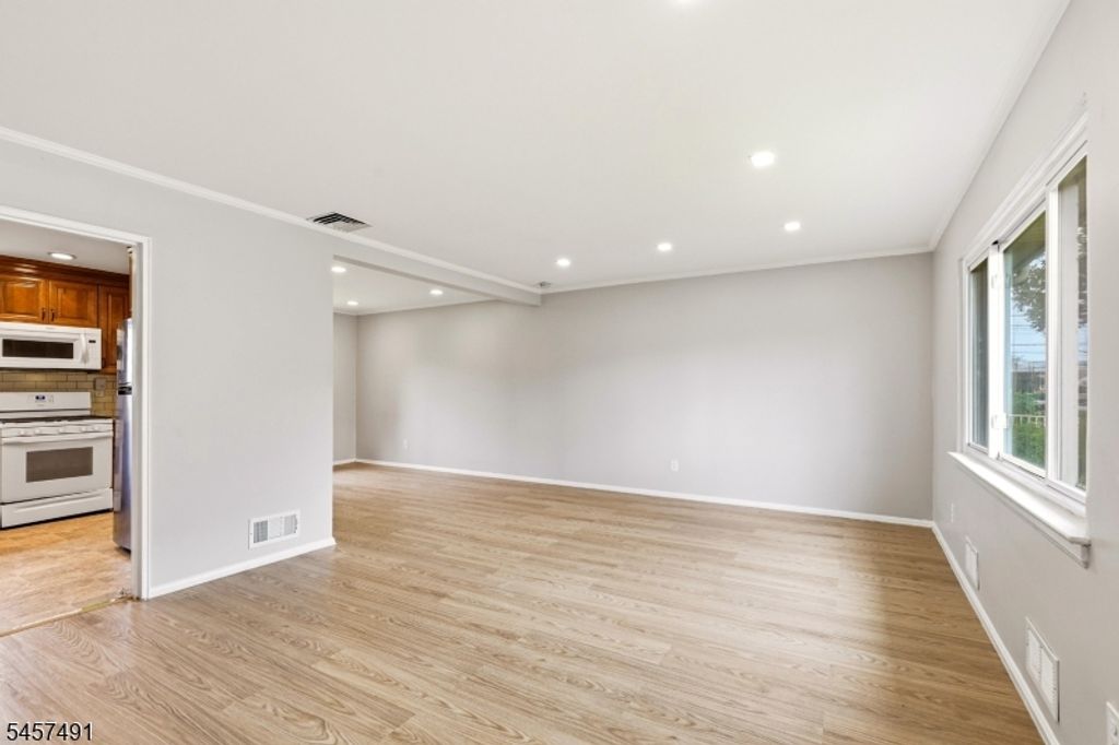 610 Academy Ter, Linden City, NJ 07036 — photo 4