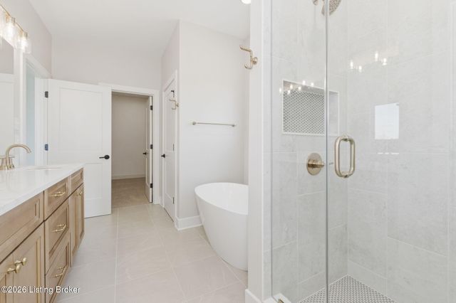 17827 Shakes Creek Dr, Fisherville, KY 40023