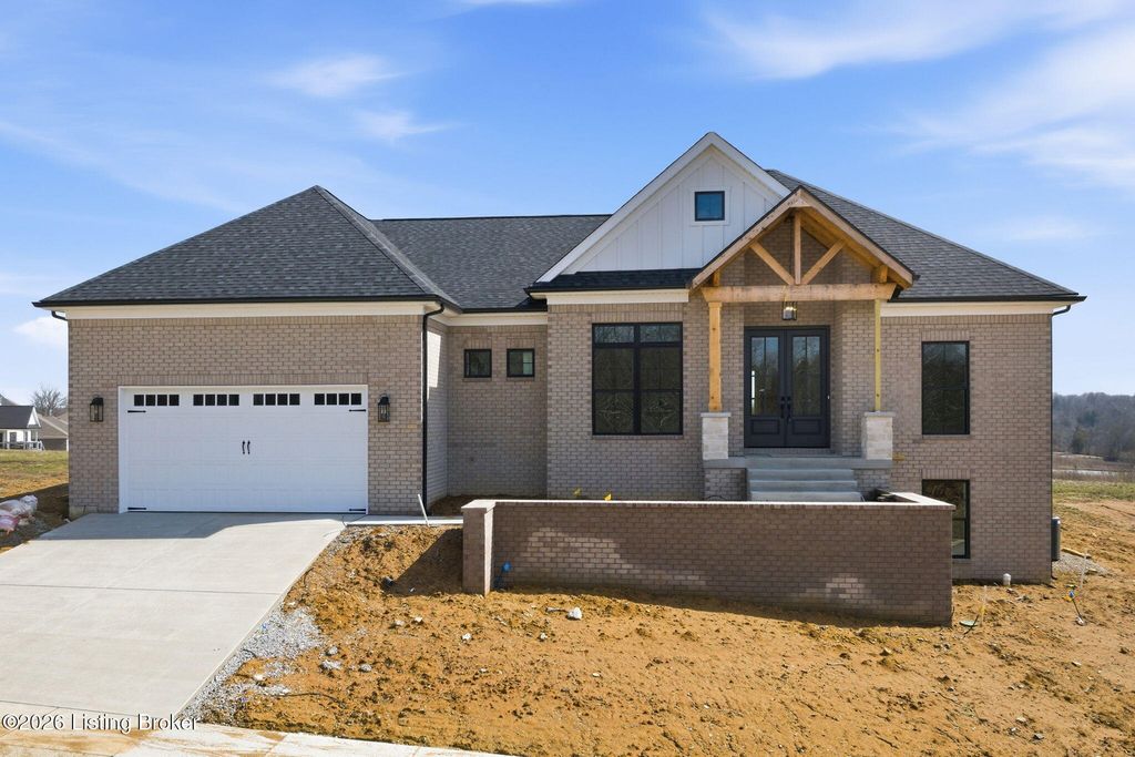 17827 Shakes Creek Dr, Fisherville, KY 40023