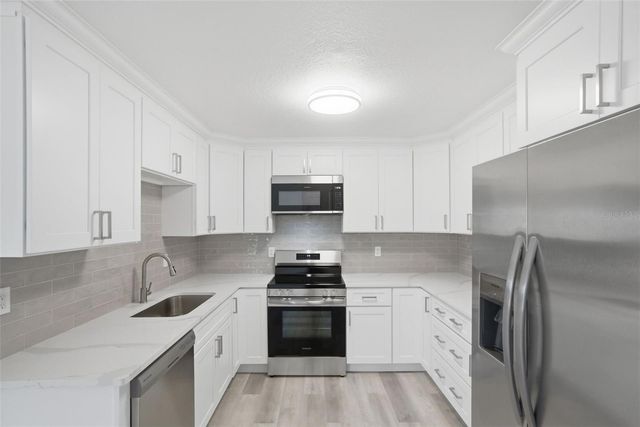 28 PINE CROFT LANE, Palm Coast, FL 32164