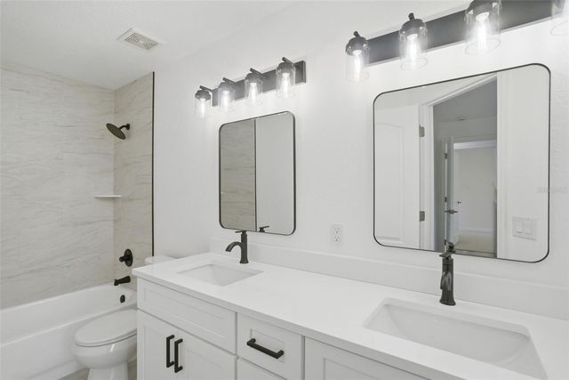 28 PINE CROFT LANE, Palm Coast, FL 32164
