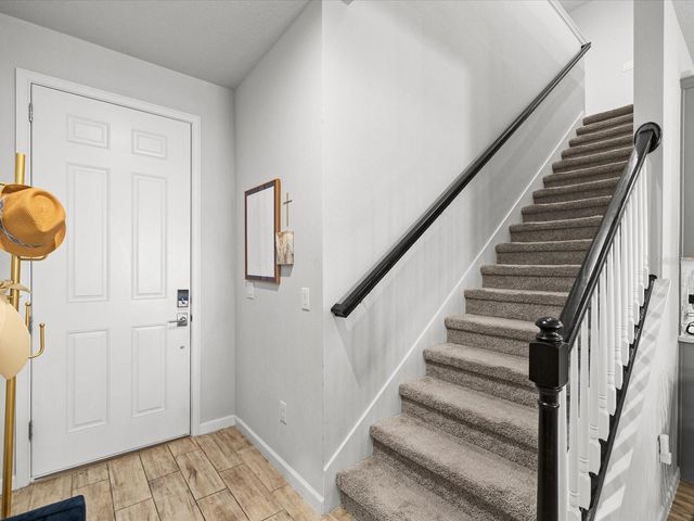 19421 BLUE POND DRIVE, Lutz, FL 33558