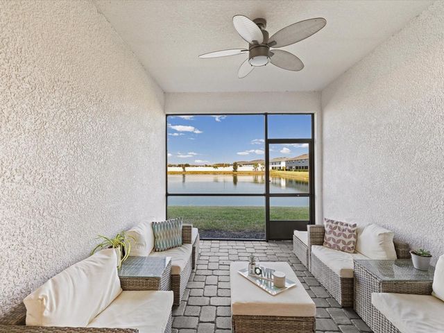 19421 BLUE POND DRIVE, Lutz, FL 33558