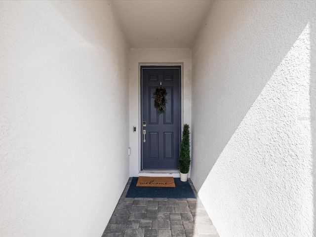 19421 BLUE POND DRIVE, Lutz, FL 33558