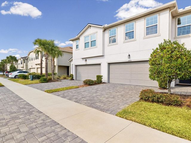 19421 BLUE POND DRIVE, Lutz, FL 33558