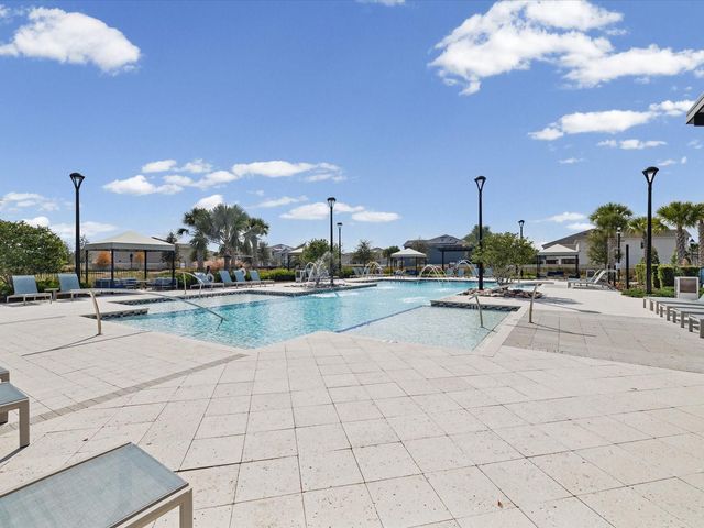 19421 BLUE POND DRIVE, Lutz, FL 33558