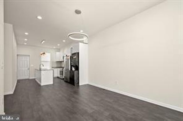 418 E 21ST ST, Baltimore, MD 21218