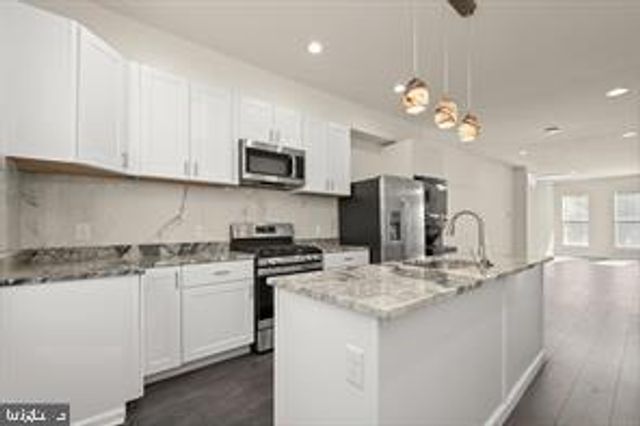 418 E 21ST ST, Baltimore, MD 21218