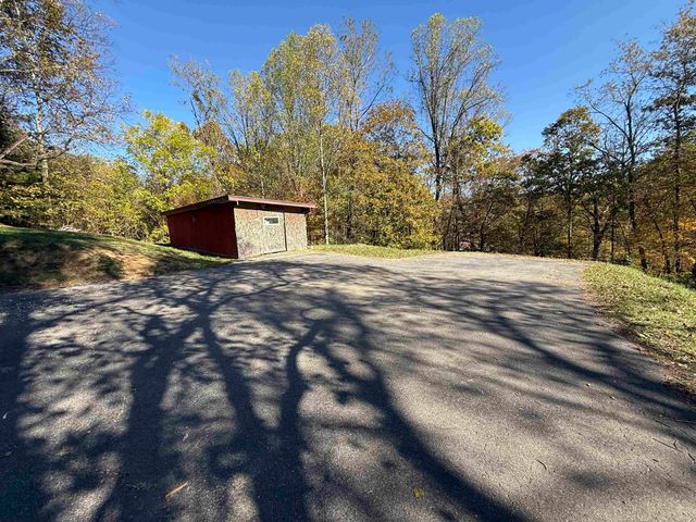 1003 Marion Pike, Coal Grove, OH 45638