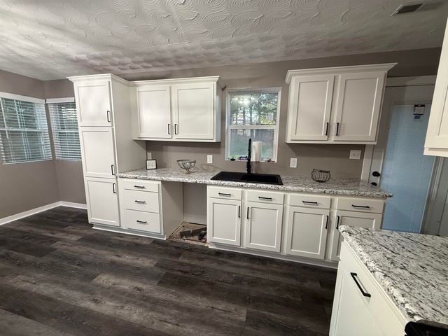 1003 Marion Pike, Coal Grove, OH 45638