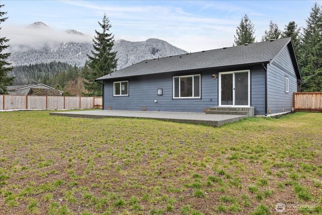 428 Trails St, Darrington, WA 98241