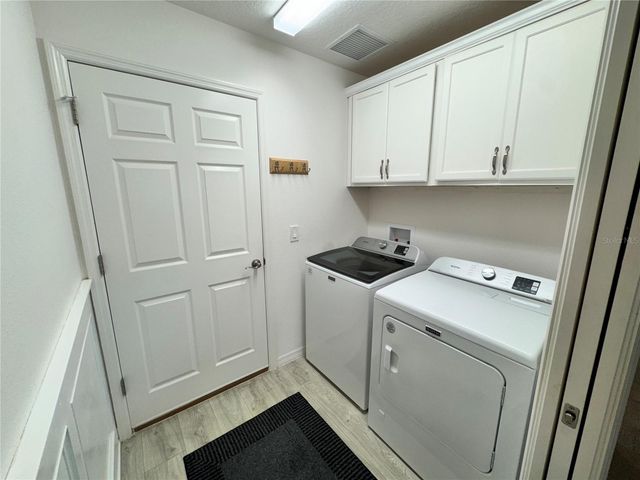 5822 ROUDELL WAY, The Villages, FL 32163